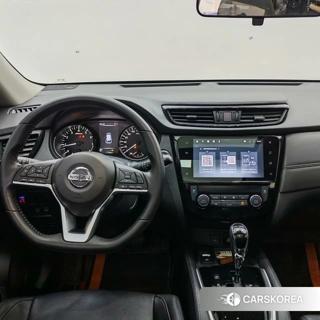Nissan X-Trail 2023 Белый из Китая