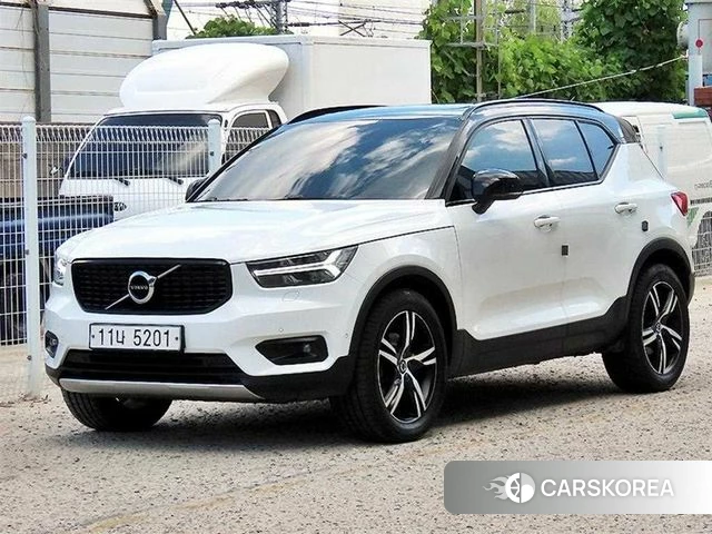 Volvo XC40 2019 Белый из Кореи
