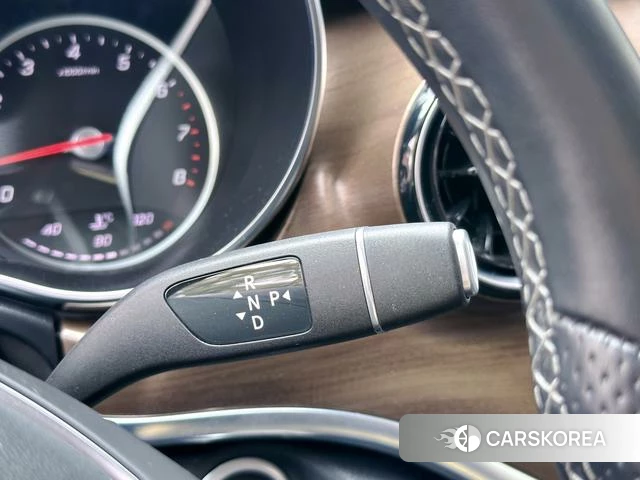 Mercedes-Benz V-Class 2022 Черный из Китая