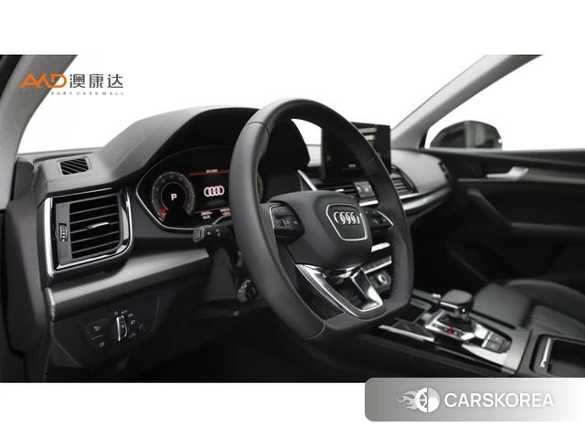 Audi Q5L 2022 Черный из Китая
