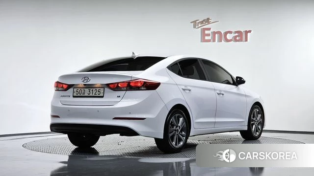 Hyundai Avante AD 2018 Белый из Кореи