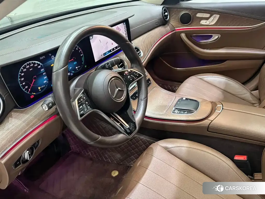 Mercedes-Benz E-Class 2022 Черный из Китая