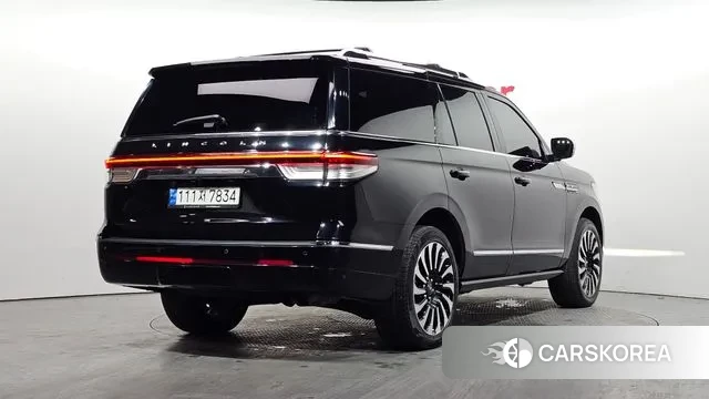Lincoln Navigator 4th generation 2023 Черный из Кореи