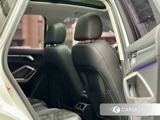 Audi Q3 2021 Белый из Китая