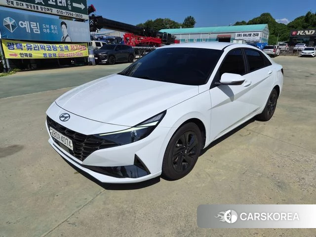 Hyundai Avante (CN7) 2023 Белый из Кореи