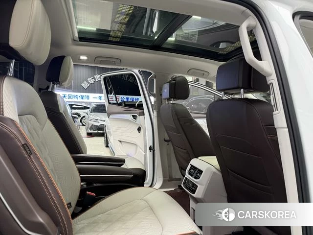 Volkswagen Talagon 2022 Белый из Китая