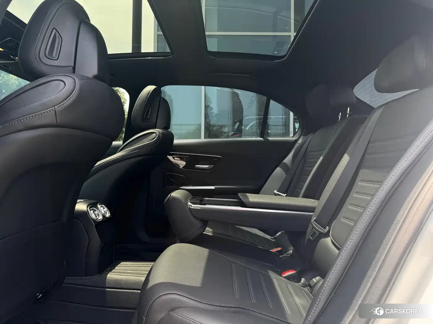 Mercedes-Benz C-class 2023 Белый из Китая, фото 2
