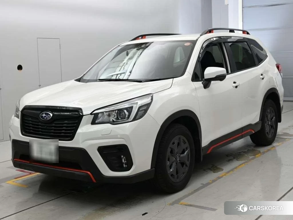 Subaru Forester 2018 из Японии
