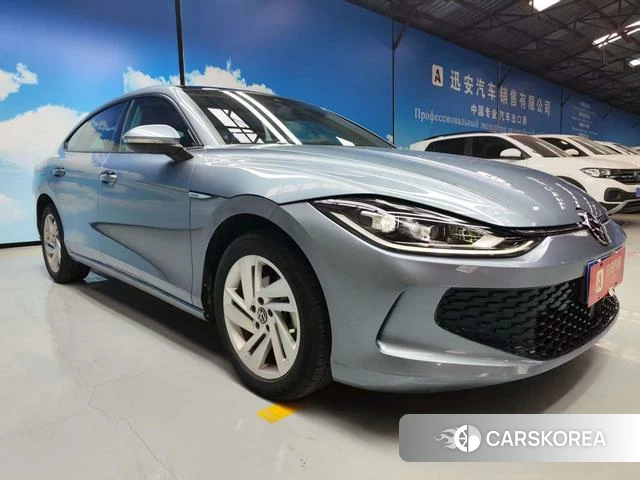 Volkswagen Lamando 2023 Синий из Китая