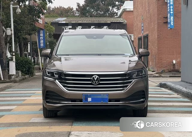Volkswagen Viloran 2023 Шампань из Китая