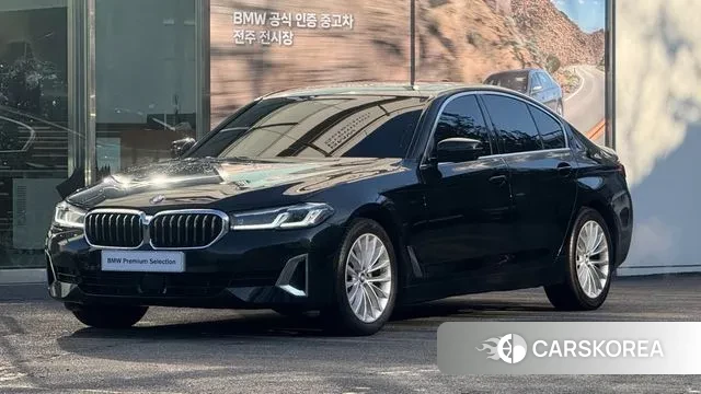 BMW 5 Series (G30) 2023 Черный из Кореи