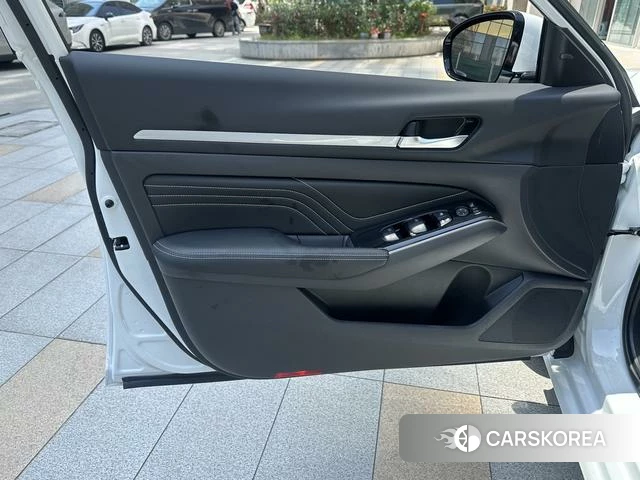 Nissan Altima 2024 Белый из Китая