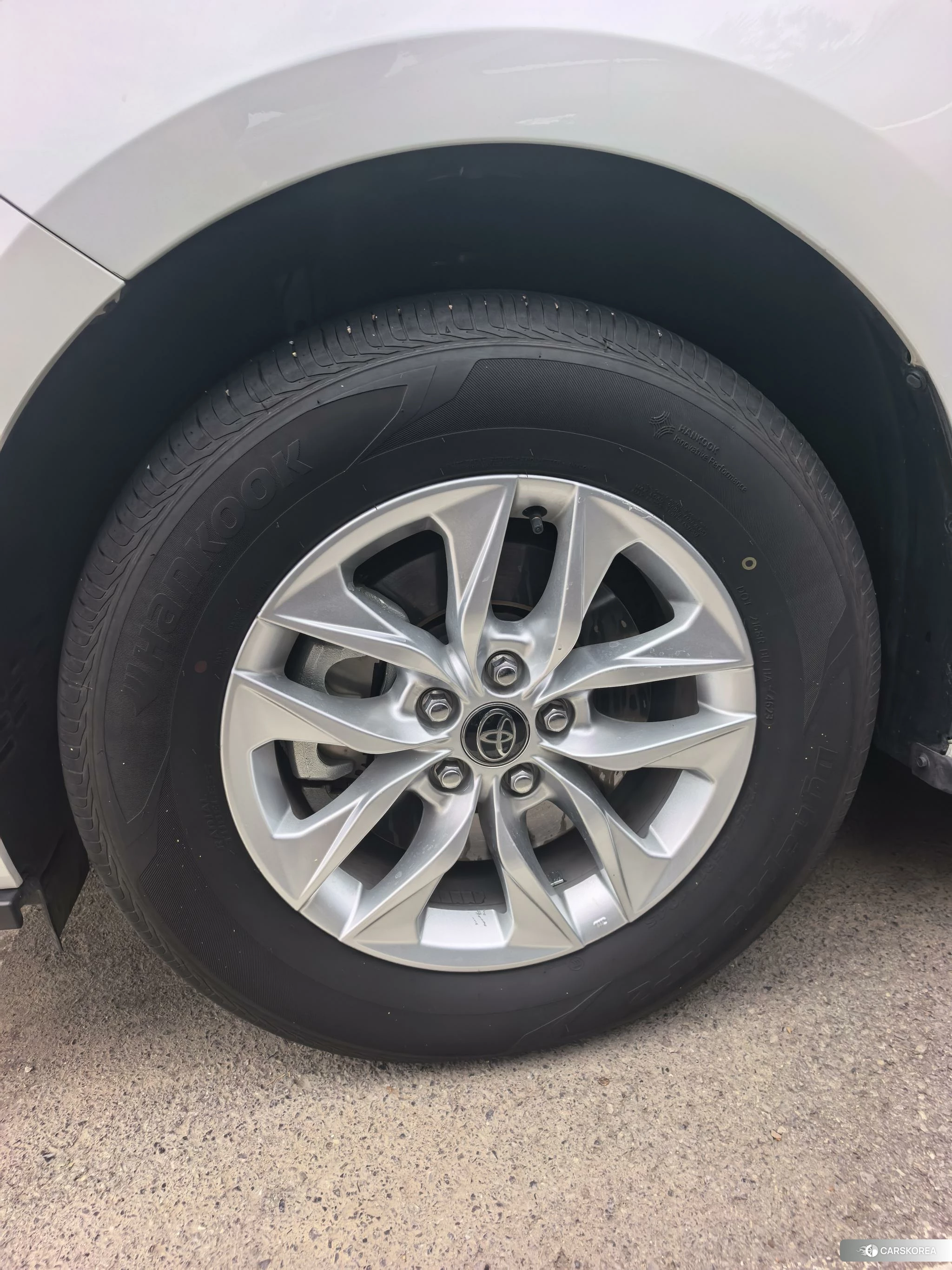 Toyota Granvia 2024 Белый из Китая