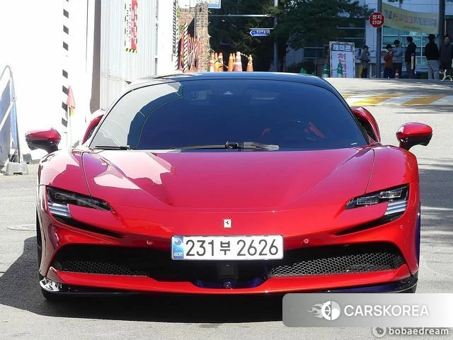 Ferrari SF90 Spider 2023 Красный из Кореи