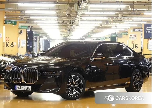 BMW 7 Series (G70) 2025 Черный из Кореи