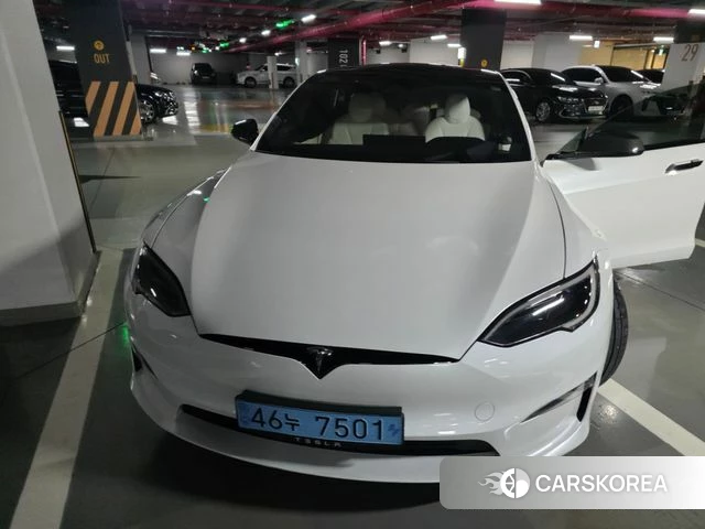 Tesla Model S 2023 Белый из Кореи
