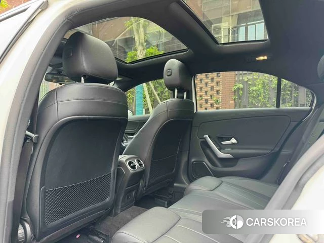 Mercedes-Benz A-Class 2021 Белый из Китая