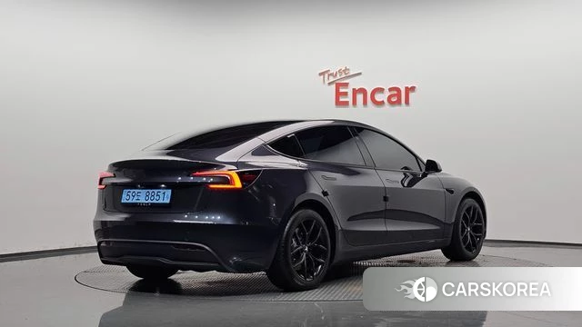 Tesla Model 3 2026 Серый из Кореи