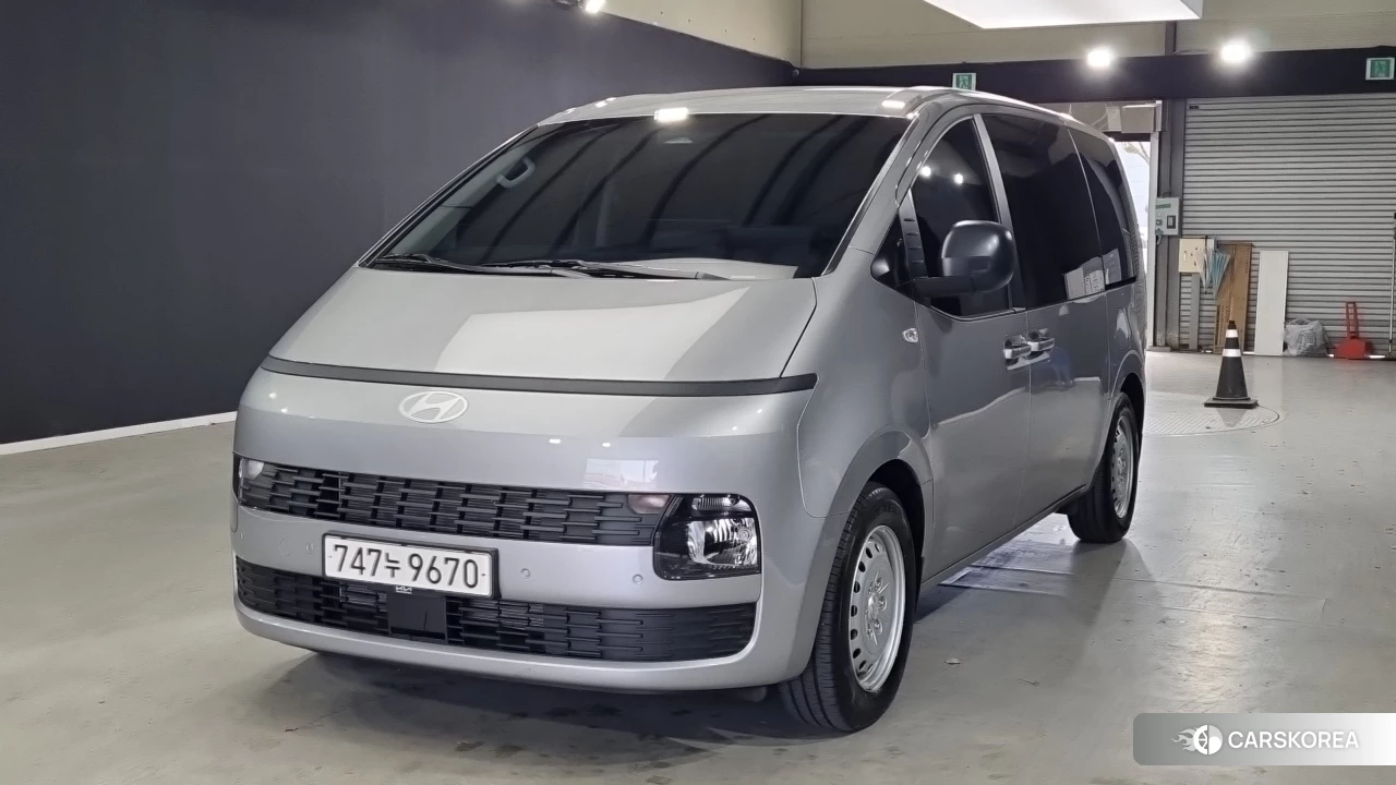 Hyundai The New Staria 2026 Серебристо-серый из Кореи