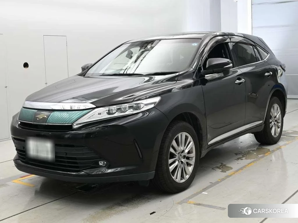 Toyota Harrier 2019 из Японии