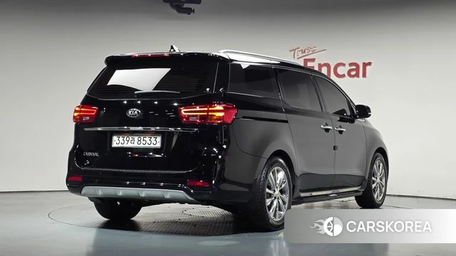 Kia The New Carnival 2019 Черный из Кореи