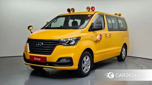 Hyundai The New Grand Starex 2019 Желтый из Кореи