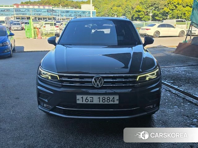 Volkswagen Tiguan second Generation 2018 Серый из Кореи