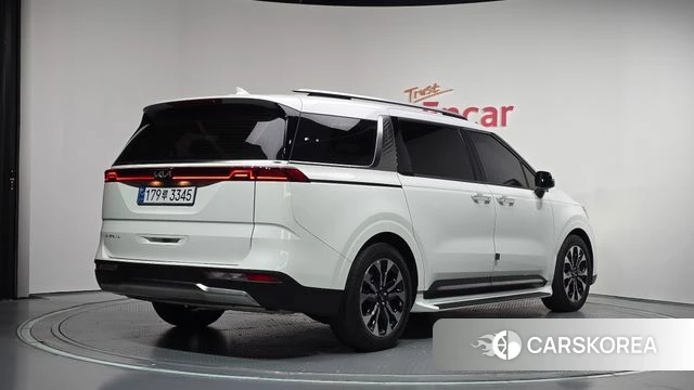 Kia Carnival 4th generation 2022 Белый из Кореи