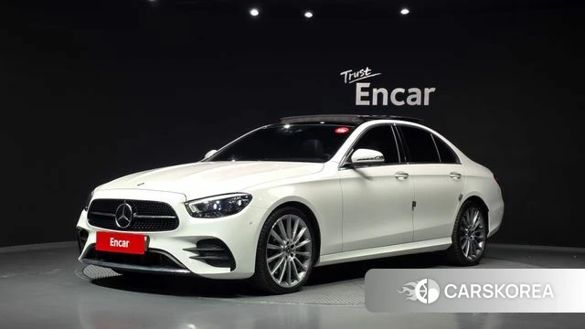 Mercedes-Benz E-Class W213 2022 Белый из Кореи