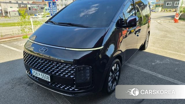 Hyundai Staria 2023 Черный из Кореи