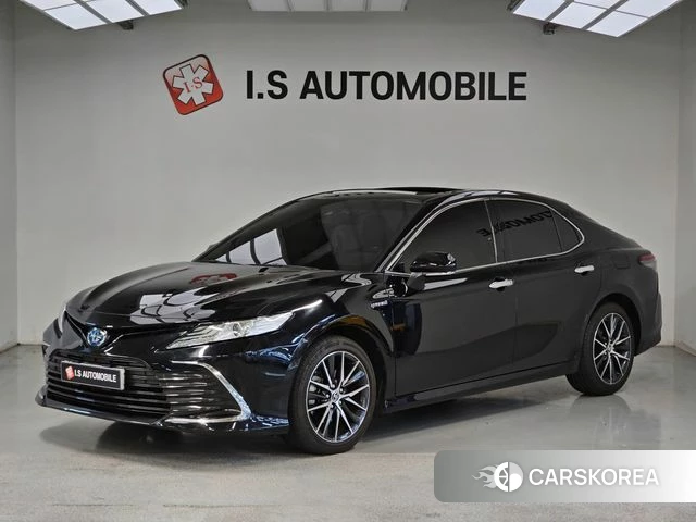 Toyota Camry (XV70) 2023 Черный из Кореи