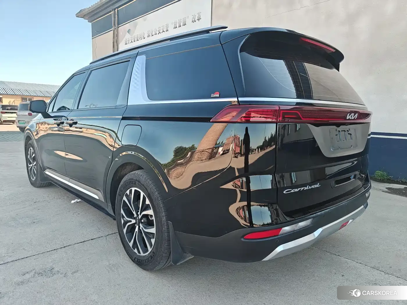 Kia Carnival 2021 Черный из Китая