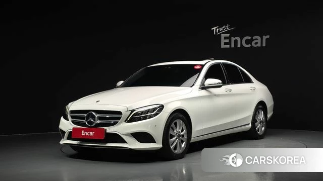 Mercedes-Benz C-Class W205 2018 Белый из Кореи