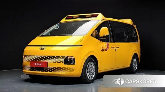 Hyundai Staria 2023 Желтый из Кореи