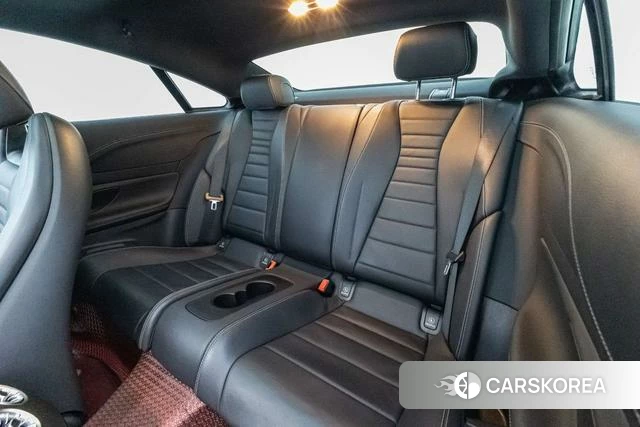 Mercedes-Benz E-Class 2022 Белый из Китая