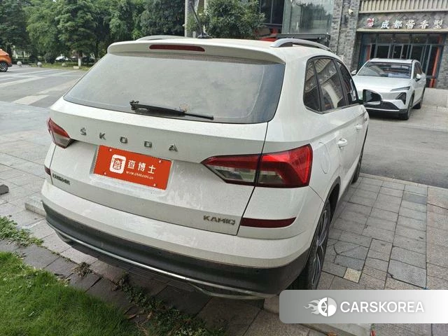 Skoda Kamiq 2021 Белый из Китая