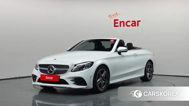 Mercedes-Benz C-Class W205 2021 Белый из Кореи