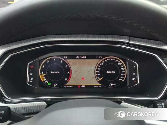 Volkswagen Tacqua 2021 Белый из Китая