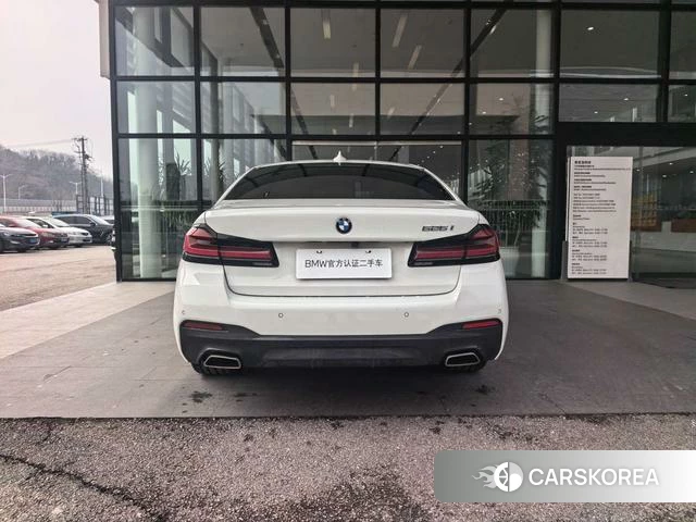 BMW 5 series 2023 Белый из Китая