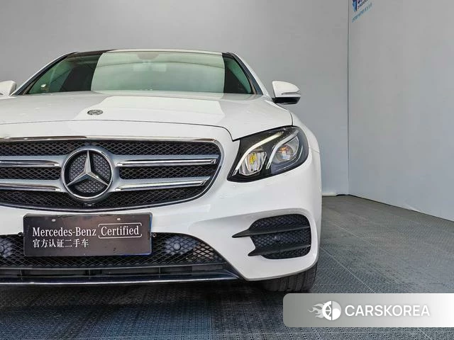 Mercedes-Benz E-Class 2020 Белый из Китая
