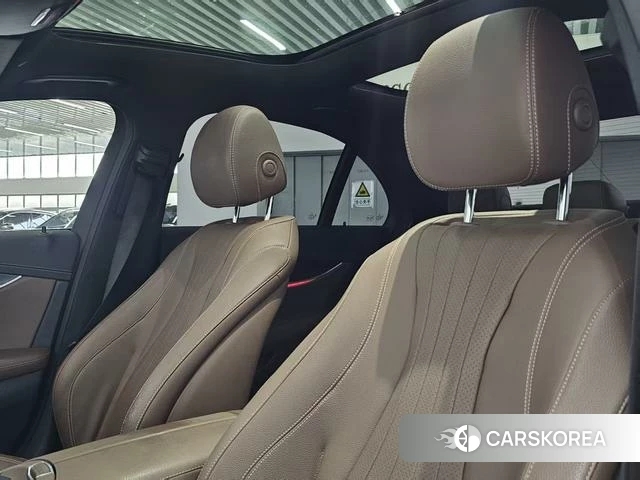 Mercedes-Benz E-Class 2021 Черный из Китая