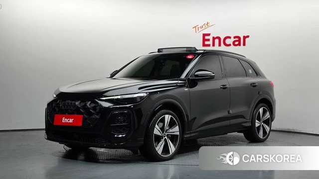 Audi Q5 (80A) 2025 Черный из Кореи