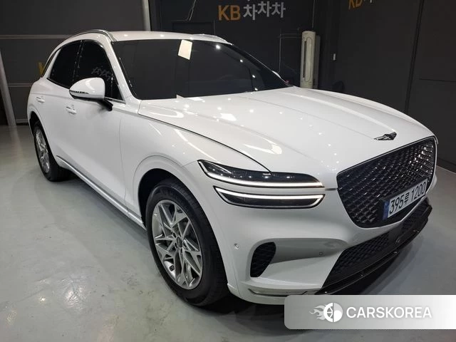 Genesis GV70 2023 Белый из Кореи