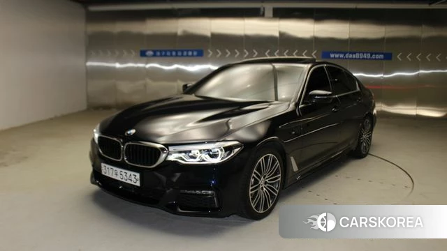 BMW 5 Series (G30) 2019 Черный из Кореи