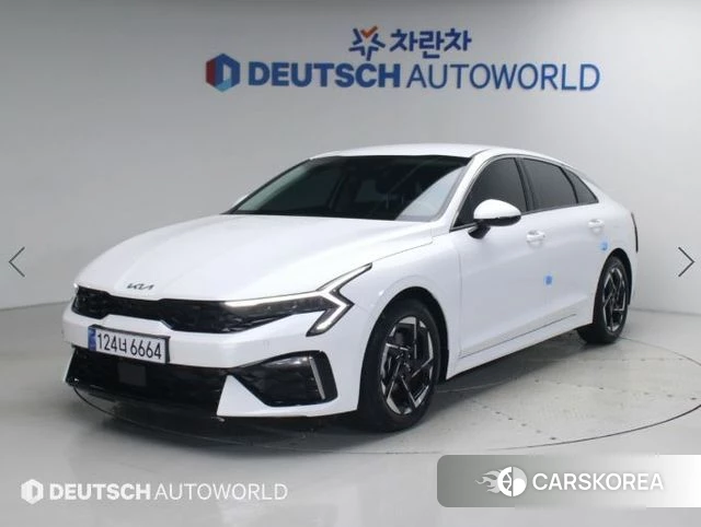 Kia The New K5 3rd generation 2024 Белый из Кореи