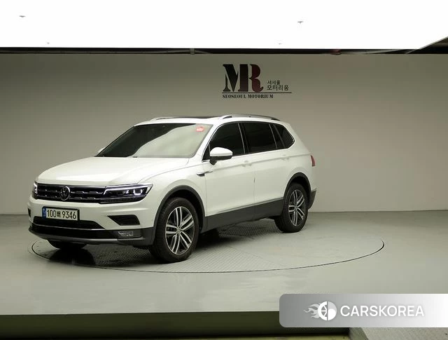 Volkswagen Tiguan Allspace 2020 Белый из Кореи