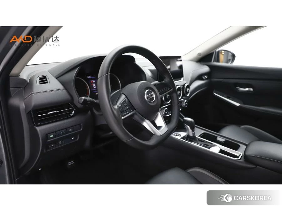 Nissan Sylphy 2020 Темно-серый из Китая
