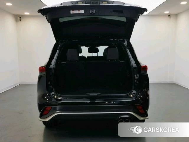 Toyota Crown 2022 Черный из Китая