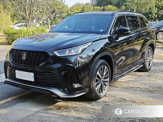 Toyota Crown 2024 Черный из Китая