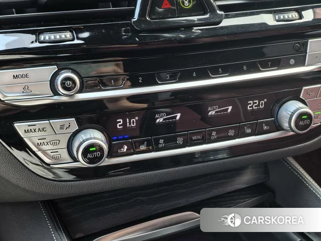 BMW 5 series 2021 Черный из Китая